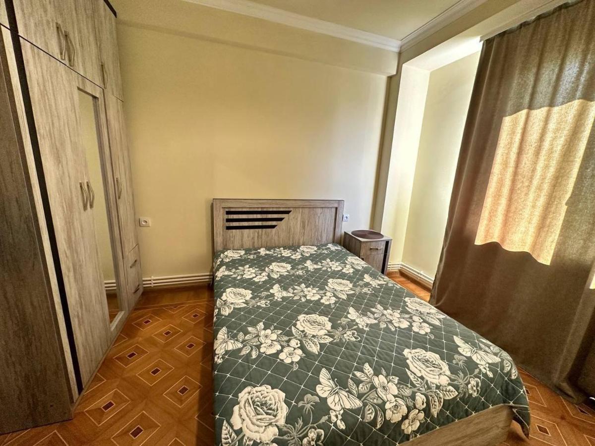 Galstyans Hotel Evn Airport P'arak'ar Ngoại thất bức ảnh